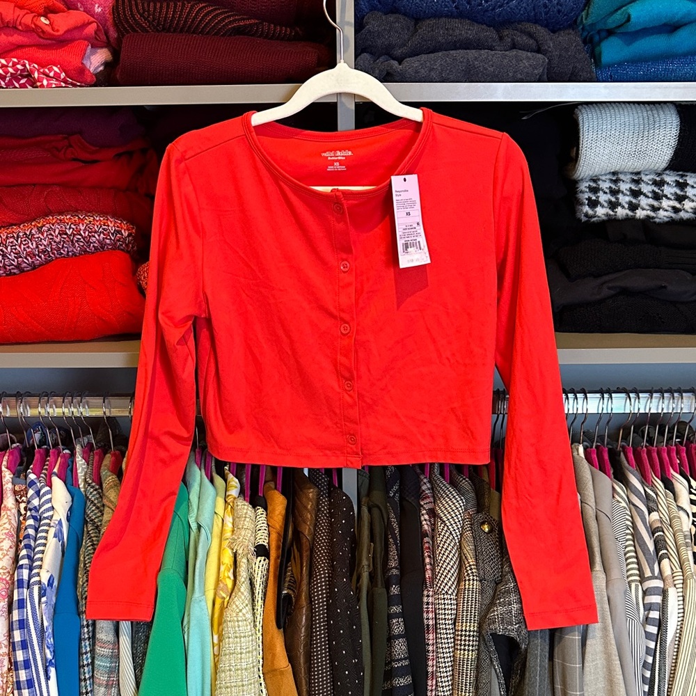 Wild Fable red long sleeve front button closure cropped cardigan size XS NWT